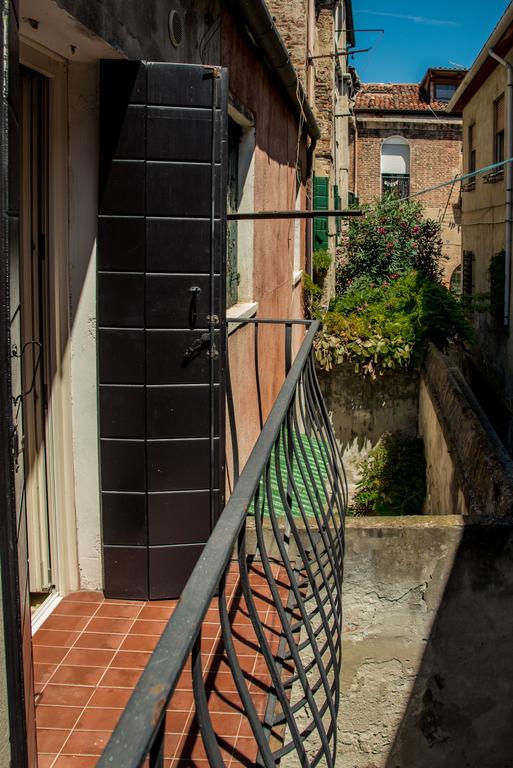 Bed and Breakfast Casa Genoveffa Венеция Экстерьер фото